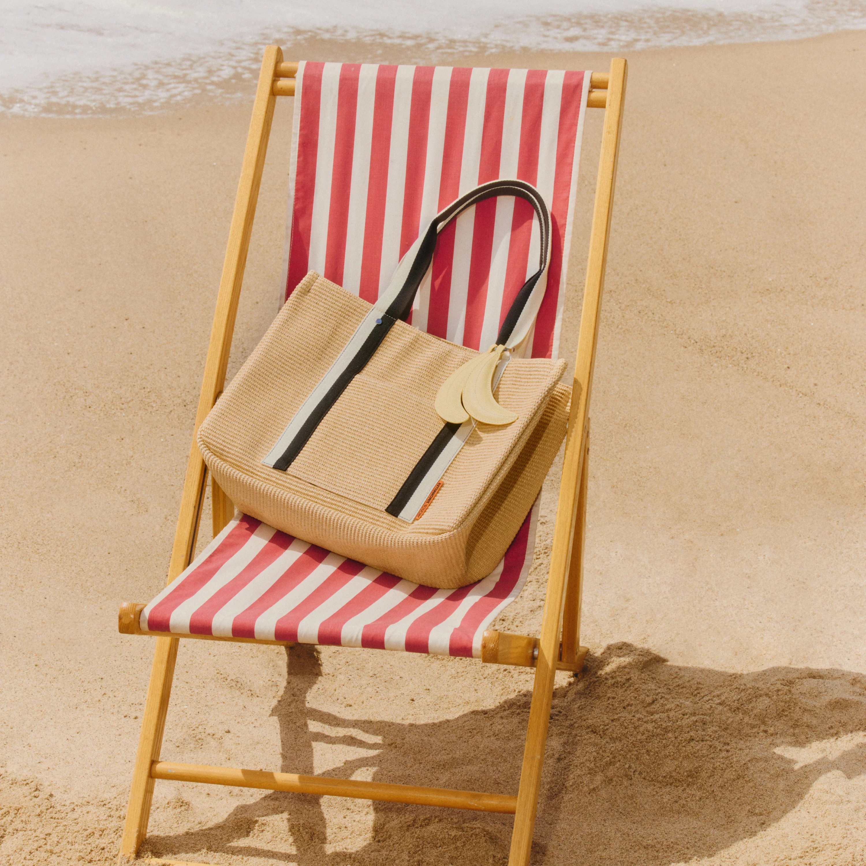 Canopy Tote In Natural Raffia - Image 11