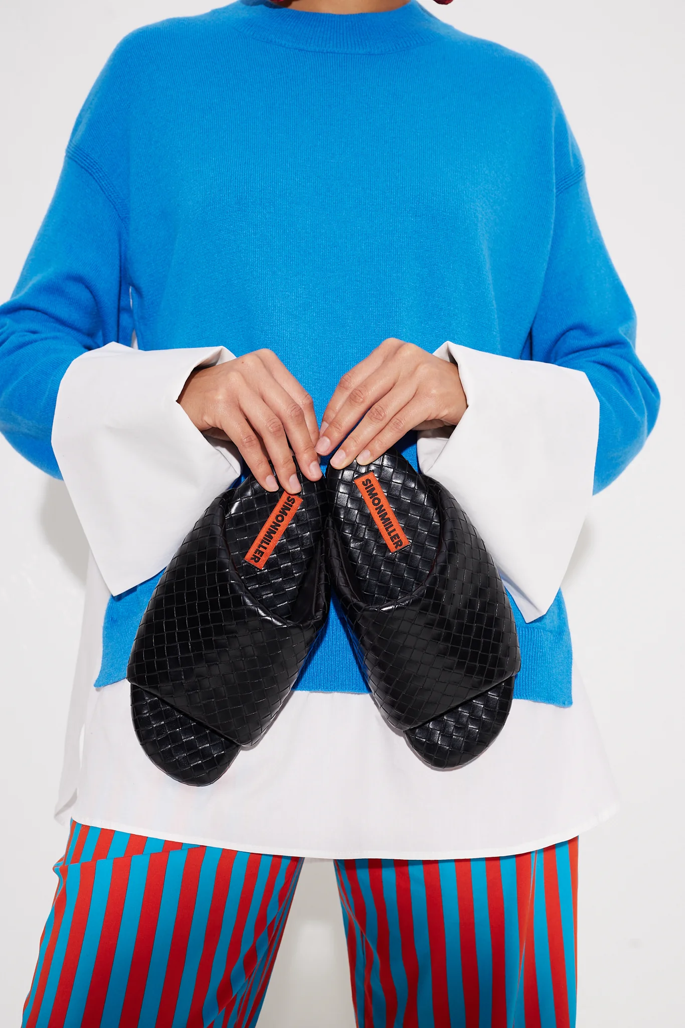Woven Bubble Slide in Black - Image 3