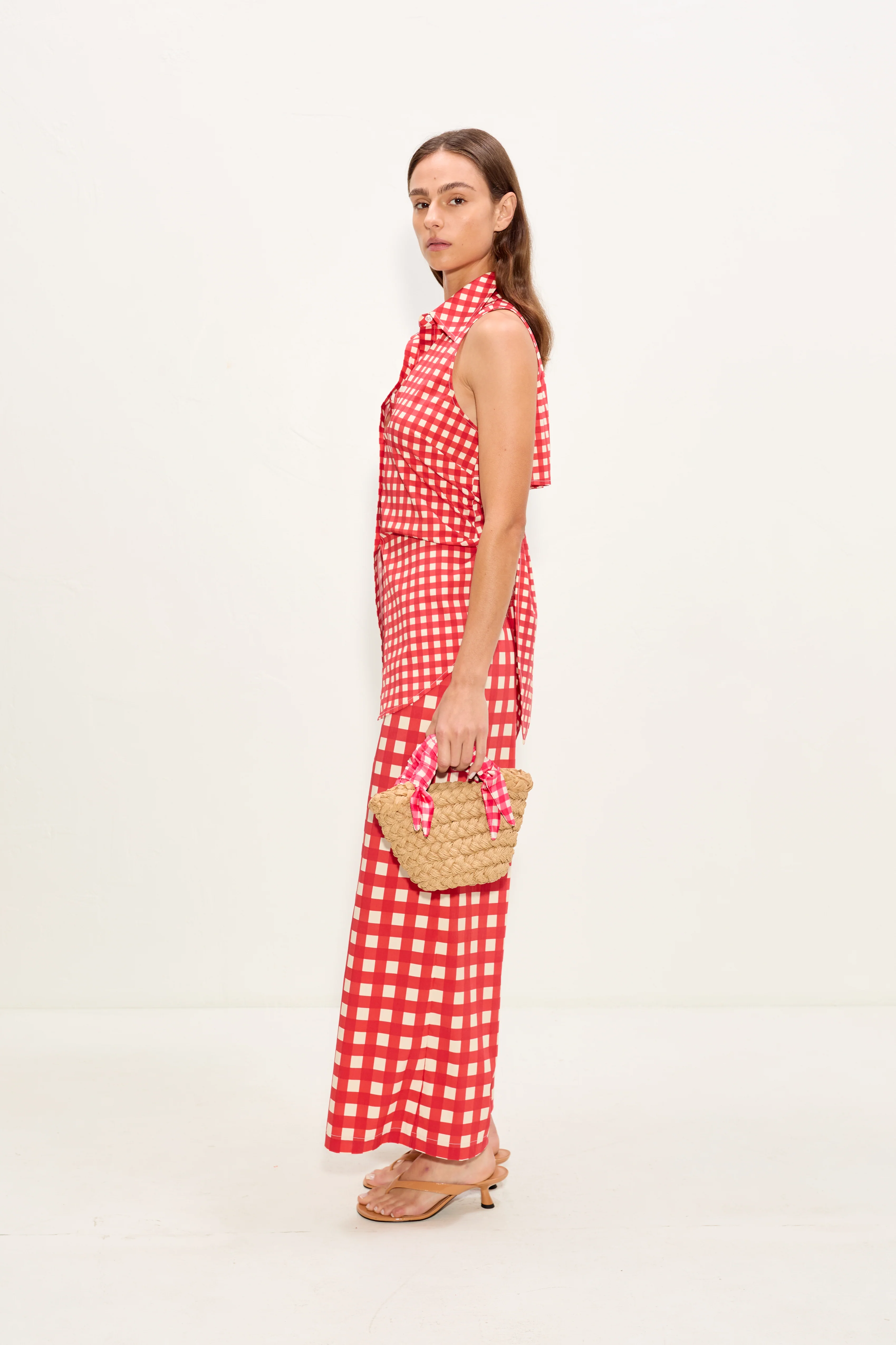 Loch Sleeveless Poplin Button Up In Tomato/White Gingham - Image 4